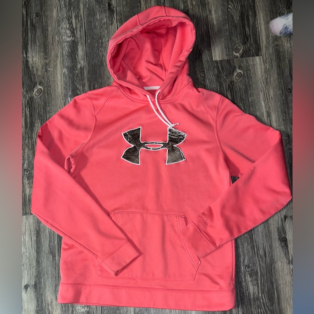 Under armour camo logo hoodie EUC